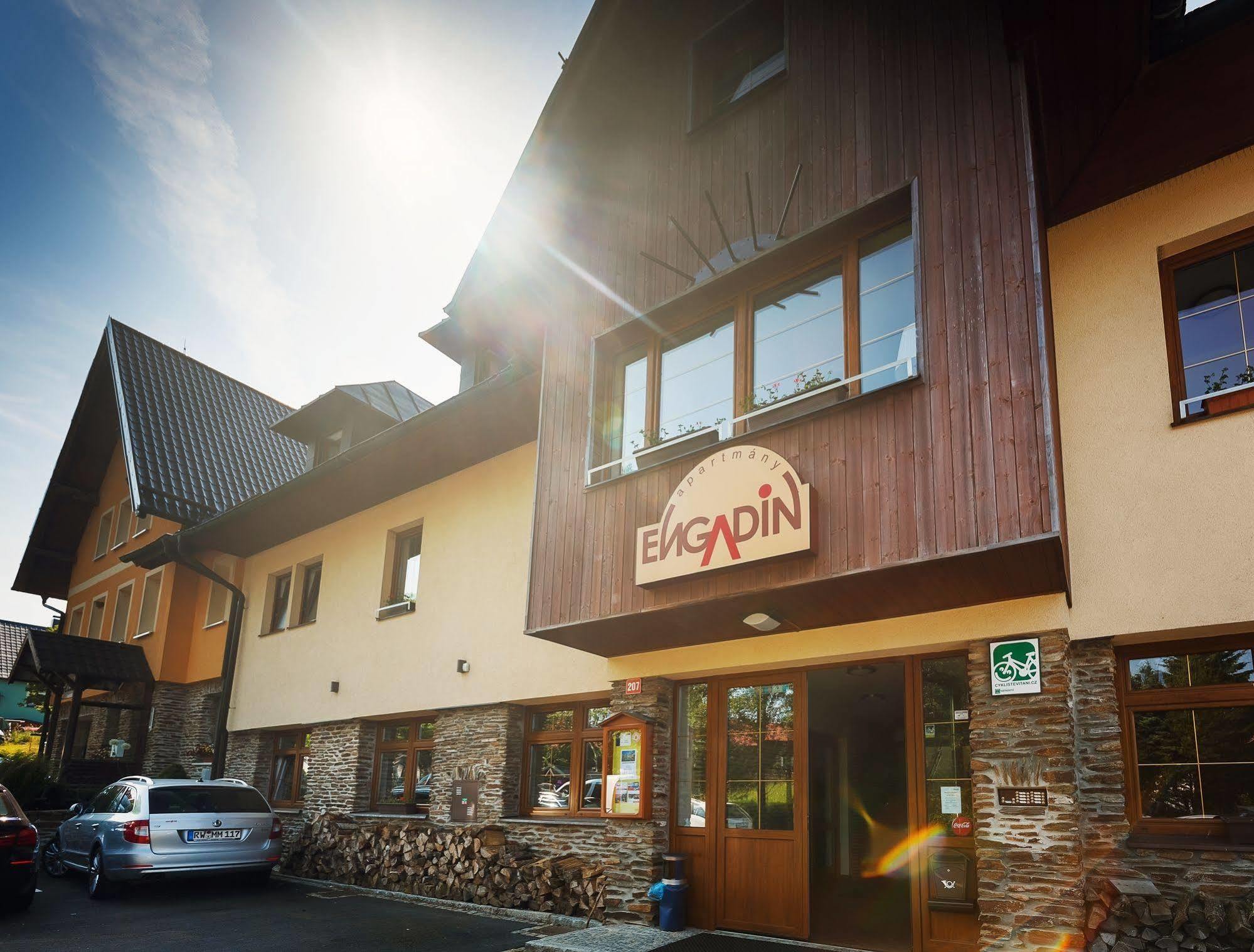 Apartmany Engadin Boží Dar Exteriör bild